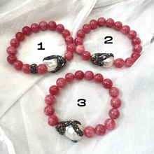 Carica l'immagine nel visualizzatore di Gallery, Colorful Jade Bracelet & Sparkly Rhinestones Pave Baroque Pearl