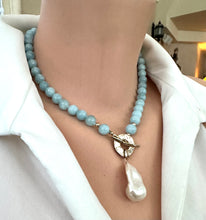 Cargar imagen en el visor de la galería, Aquamarine Toggle Necklace & Baroque Pearl Pendant