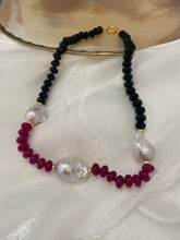 Cargar imagen en el visor de la galería, Hot Pink Jade Tourmaline Necklace | Handcrafted Baroque Pearl Design