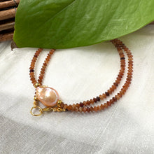 Cargar imagen en el visor de la galería, Hessonite Garnet Beaded Necklace with Golden Pink Baroque Pearl in Middle. Gold Vermeil, 17"inches