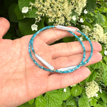 Carica l'immagine nel visualizzatore di Gallery, Neon Blue Apatite & White Bar Pearls Necklace, 14K GF