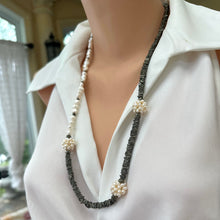 Carica l'immagine nel visualizzatore di Gallery, Asymmetric Pyrite & Pearl Necklace