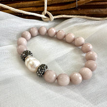 Cargar imagen en el visor de la galería, Light Pinkish Grey Jade Beads & Freshwater Pearl Stretch Bracelet, Polymer Clay Rhinestones, Sparkly Statement Jewelry, Bracelets For Women