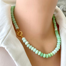 Lade das Bild in den Galerie-Viewer, Bright green smooth opal candy necklace with gold vermeil plated sterling silver push lock closure, allowing you to add any pendant, measuring 18.5-19 inches. This modern opal jewelry piece features soft parrot green tones and is a perfect gift for her.