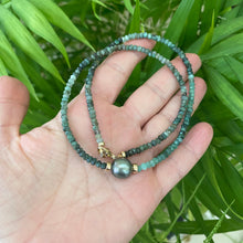 Carica l'immagine nel visualizzatore di Gallery, Stunning shaded green Necklace featuring faceted Emerald roundelle beads and a greenish black Tahitian Pearl centerpiece. May birthstone Gift For Her. Crafted with gold filled, the necklace measures 18.5 inches in length