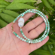 Cargar imagen en el visor de la galería, Chrysoprase Necklace with Freshwater Baroque Pearl, 14K GF