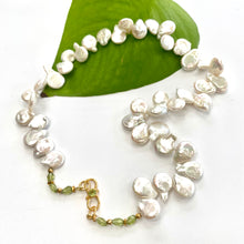 Carica l'immagine nel visualizzatore di Gallery, Keshi Pearls with Garnet, Citrine or Peridot Necklace