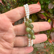 Carica l'immagine nel visualizzatore di Gallery, double wrap bracelet, featuring one long strand of lustrous freshwater pearls 4mm accented by stunning olive green Vesuvianite briolettes, gold filled details and lobster clasp