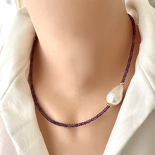 Carica l'immagine nel visualizzatore di Gallery, Purple Amethyst & Baroque Pearl Necklace