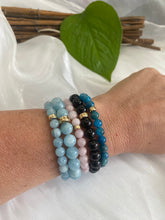 Lade das Bild in den Galerie-Viewer, Aquamarine Stretchy Bracelet 6 or 8mm, 14K GF