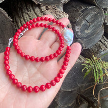 Cargar imagen en el visor de la galería, red coral and one large baroque pearl on the side of the necklace with sterling silver details, measuring 18 inches. This vibrant jewelry piece makes a thoughtful gift for her.