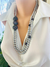 Carica l'immagine nel visualizzatore di Gallery, Grey Pearl Necklace with double strands of freshwater pearls shown in side view on mannequin.
