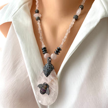 Carica l'immagine nel visualizzatore di Gallery, Rose Quartz Necklace & Rhinestones Pave Bee Pendant