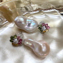 Cargar imagen en el visor de la galería, Tourmaline pearl earrings with multicolor gemstones and white baroque drops on pearl background