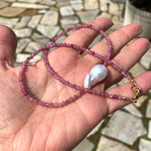 Carica l'immagine nel visualizzatore di Gallery, Pink Tourmaline Baroque Pearl Necklace | Handmade in Canada, featuring pink tourmaline beads and a baroque pearl.