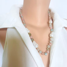 Carica l'immagine nel visualizzatore di Gallery, Morganite aquamarine pearl necklace showcasing pastel gemstones and pearls, elegantly handcrafted design.