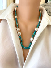 Cargar imagen en el visor de la galería, Arizona turquoise pearl necklace showcasing handcrafted baroque design with turquoise rondelle beads and pearls.