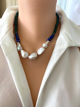 Carica l'immagine nel visualizzatore di Gallery, Malachite Lapis Lazuli Baroque Pearl Necklace displayed on mannequin, gold vermeil accents handmade in Canada.