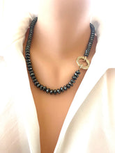 Carica l'immagine nel visualizzatore di Gallery, Festive Hematite Candy Necklace