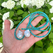 Charger l'image dans la galerie, Turquoise and baroque pearls long necklace