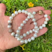 Cargar imagen en el visor de la galería, Bridal Pearl Necklace, Rose Gold Vermeil & Black Rhodium Plated Silver, 17"