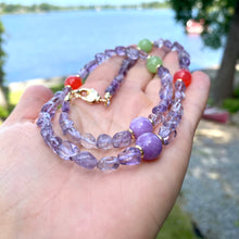 Carica l'immagine nel visualizzatore di Gallery, Lavender gemstone necklace