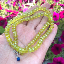 Charger l'image dans la galerie, Embrace the light and lively vibes of summer with this stunning necklace, hand knotted yellow green faceted chalcedony rondelle beads 5.5-6mm. finished with silver lobster clasp and 1"inch long extender. This necklace measures 16.5"inches or 43cm