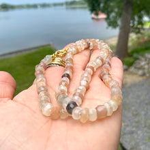 Carica l'immagine nel visualizzatore di Gallery, Mixed Moonstone Candy Necklace