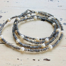 Lade das Bild in den Galerie-Viewer, Labradorite & Pearl Long Necklace For Woman-40"