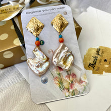 Lade das Bild in den Galerie-Viewer, Chunky Baroque Pearls Gold Earrings with Turquoise & Coral