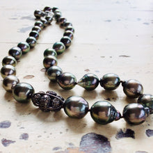 Load image into Gallery viewer, Tahitian Baroque Pearls Champagne Diamond Necklace