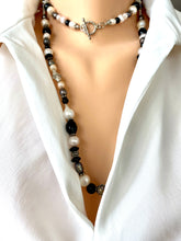 Cargar imagen en el visor de la galería, Elegant Black Onyx, Black & White Pearls Long Necklace