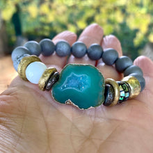 Load image into Gallery viewer, Green Druzy Agate Statement Gemstone Beaded Bracelet