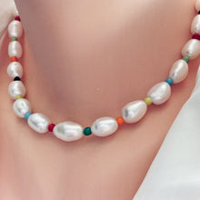 Carica l'immagine nel visualizzatore di Gallery, Pearls & Colourful African Glass Necklace