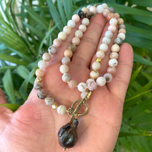 Load image into Gallery viewer, Genuine Pink Opal & Black Baroque Pearl Toggle Necklace