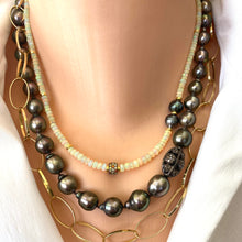 Load image into Gallery viewer, Tahitian Baroque Pearls Champagne Diamond Necklace