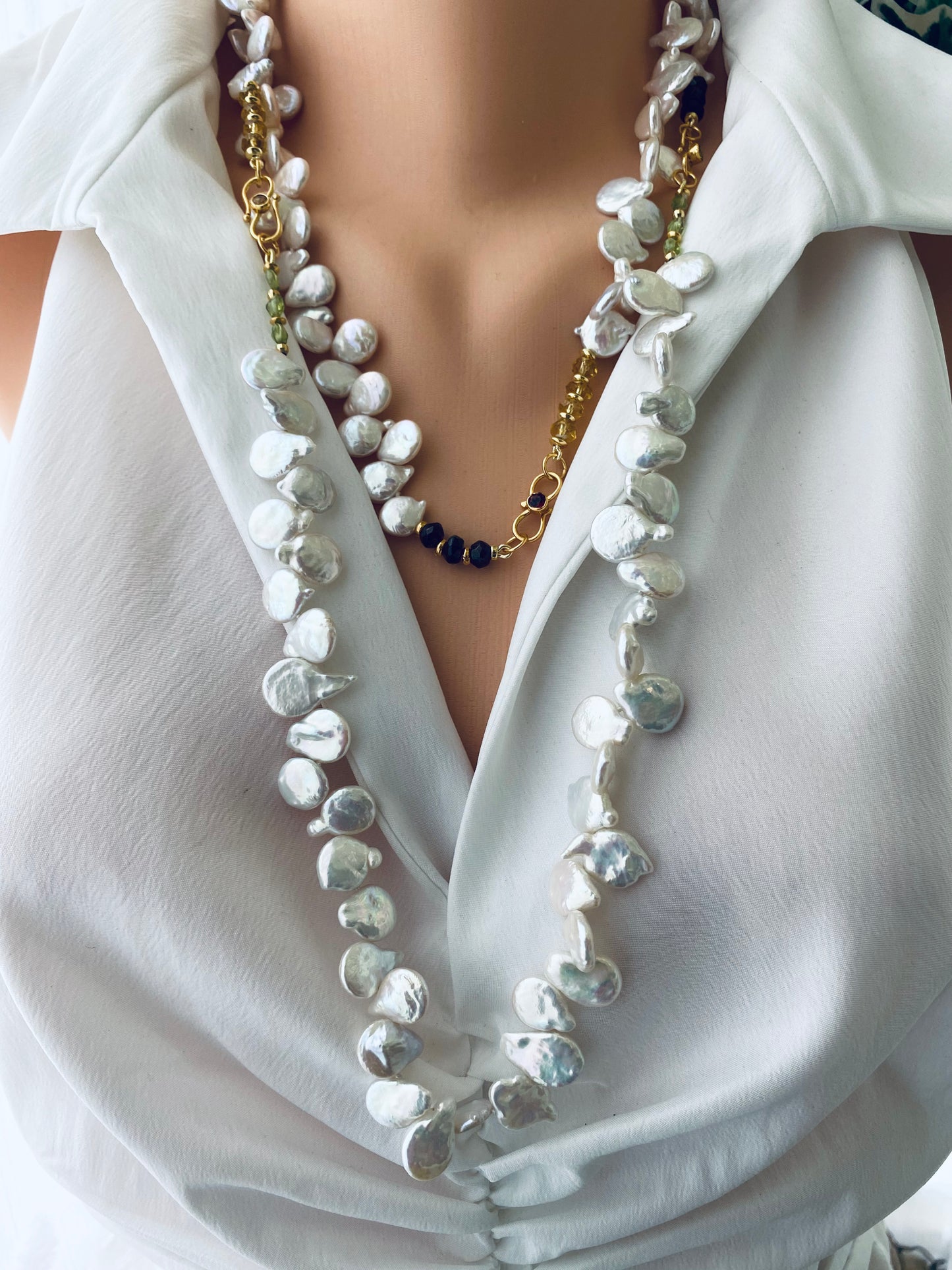Keshi pearl necklace featuring natural freshwater pearls with unique shapes and a stylish design.
