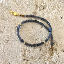 Carica l'immagine nel visualizzatore di Gallery, Labradorite Choker Necklace
