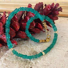 Cargar imagen en el visor de la galería, Green Onyx Choker Necklace, Gold