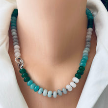 Charger l'image dans la galerie, Collier en amazonite et jade noué à la main, fermoir à emboîtement en argent, 48 cm