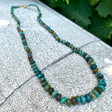 Charger l'image dans la galerie, Collier en turquoise véritable, noué à la main et gradué, fermoir plaqué or, 50,8 cm, pierre de naissance de décembre