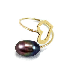 Load image into Gallery viewer, 18K minimalist heart pearl ring featuring a peacock pearl and elegant gold design.