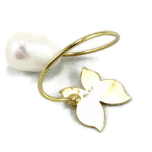 Load image into Gallery viewer, 18K minimalist butterfly pearl ring with a freshwater pearl and butterfly motif in solid gold.