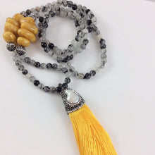 Lade das Bild in den Galerie-Viewer, Rutilated Quartz and Yellow Copal Boho Style Tassel Necklace