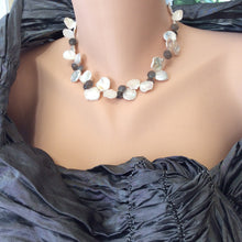 Lade das Bild in den Galerie-Viewer, Petal Pearls Necklace with Labradorite Choker, 16"in, Silver Details