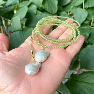Single Strand of Green Peridot and two Large Baroque Pearls Beaded Lariat Necklace, August Birthstone, 42"inches