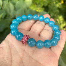 Carica l&#39;immagine nel visualizzatore di Gallery, Vibrant Blue Sponge &amp; Rose Quartz Stretchy Bracelet with Pearls
