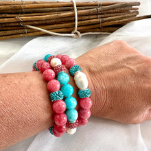 Lade das Bild in den Galerie-Viewer, Teal Blue Jade Bracelet with Pearls
