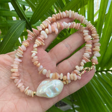 Charger l&#39;image dans la galerie, Natural Pink Opal Chips and Large Freshwater Baroque Pearl Necklace with Gold Filled Beads &amp; Closure, 18.5&quot;inch
