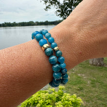 Load image into Gallery viewer, Neon Blue Apatite Stretchy Bracelet in 6mm, 14K GF, 7&quot;
